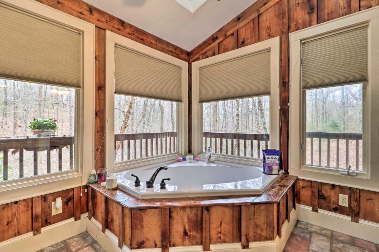 Cozy Conyers Cabin With Fireplace And Pool Table! Eksteriør bilde