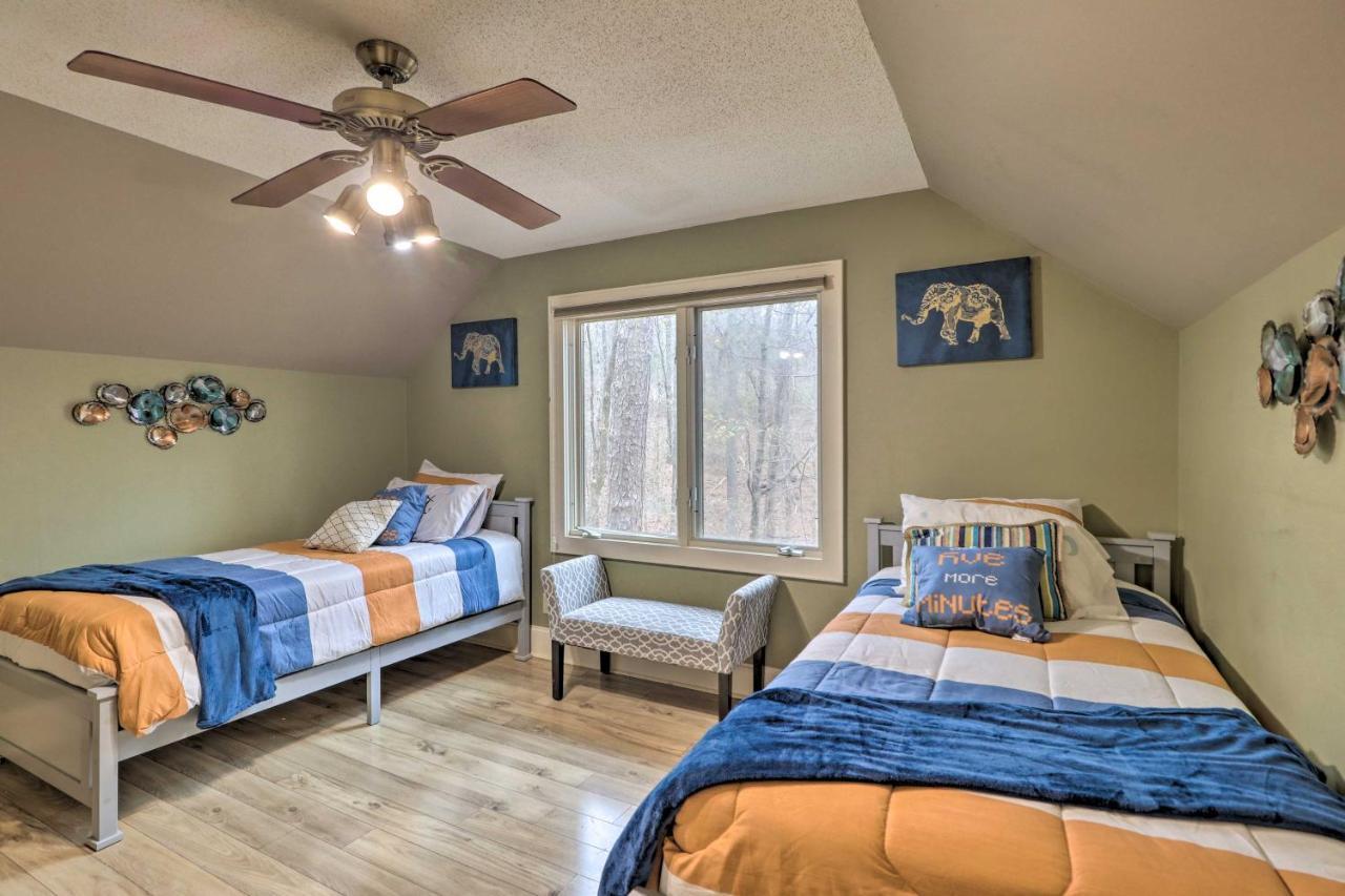 Cozy Conyers Cabin With Fireplace And Pool Table! Eksteriør bilde